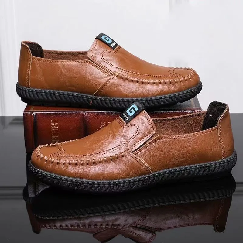 Mocassins de couro para escritório, sapatos de negócios britânicos rasos, sapatos casuais para costura ao ar livre, sapatos de caminhada respiráveis, moda, 2024