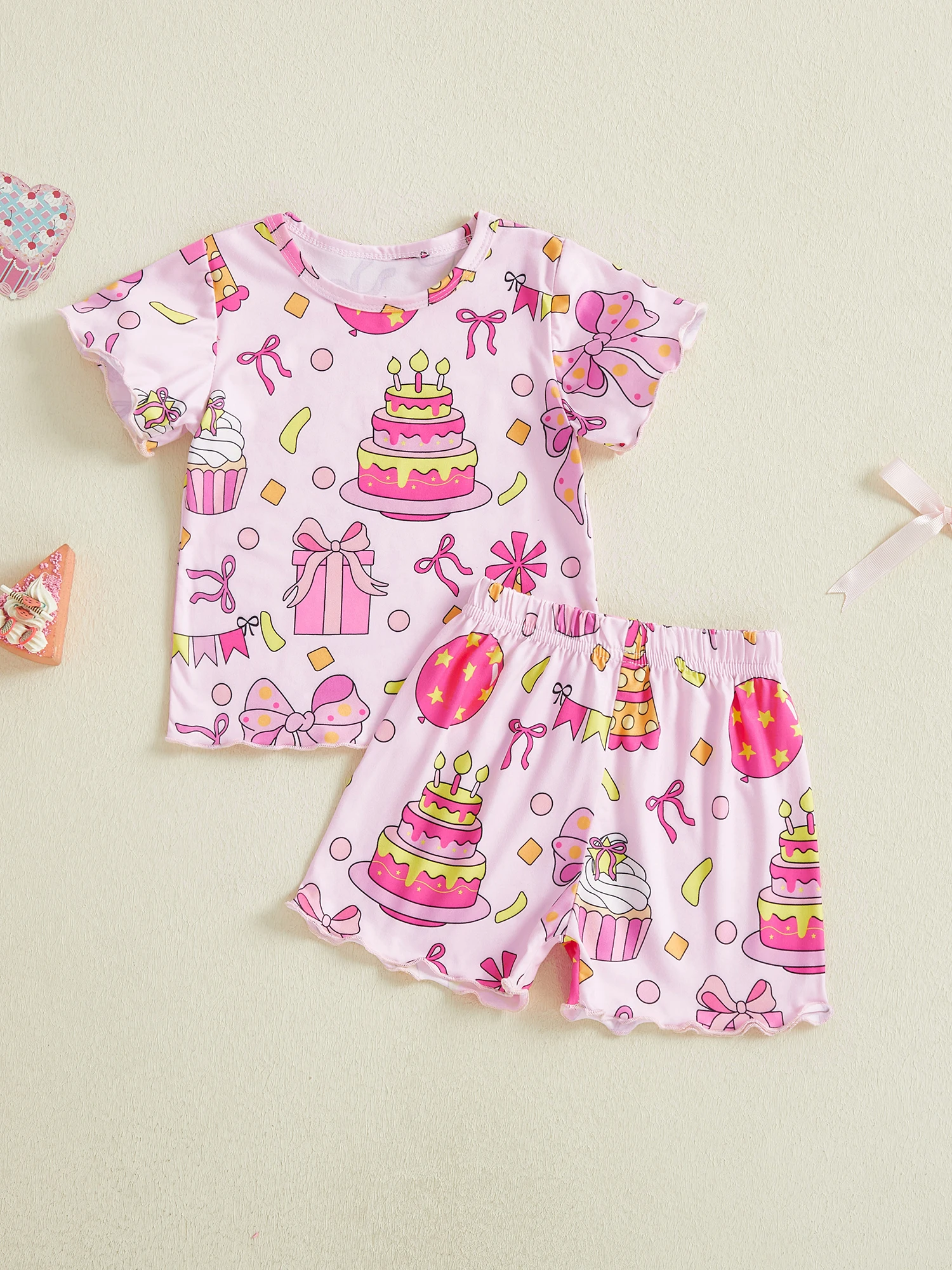 ملابس رائعة للفتيات الرضع مع قميص قصير الأكمام بتصميم كب كيك جميل وسروال قصير متطابق لحفلات أعياد الميلاد #3