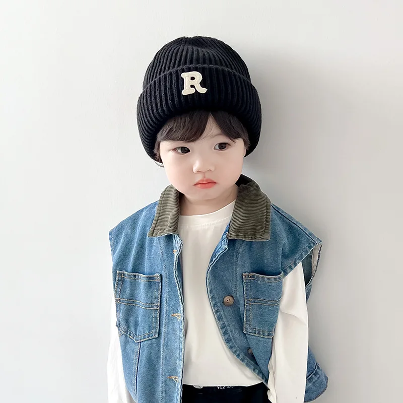 

R-Letter Kids Knitted Hat Fashion Children Beanie 2-7 Years Boy Girl Solid Color Woolen Crochet Bonnet Winter Warm Baby Skullcap