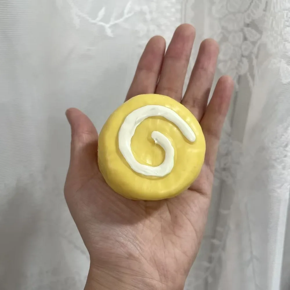 Creative Hand Relax Crunchy Swiss Roll Moldable Fidget Handmade Ball Pinch Non-bounce Blocked Filled Ball Children Gifts