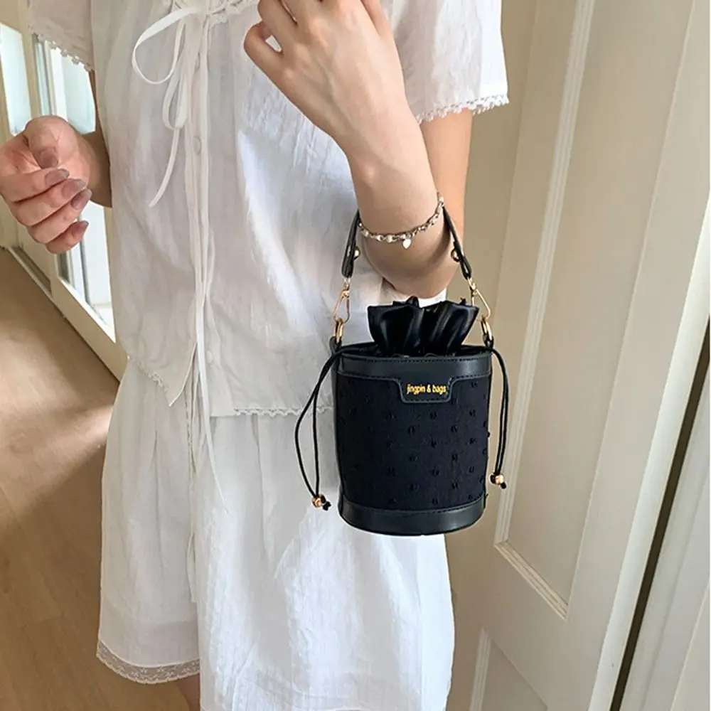 

Casual Korean Style Drawstring Bucket Bag Handbag Solid Color Vegetable Basket Bag Handheld Cylindrical Crossbody Bag Outdoor