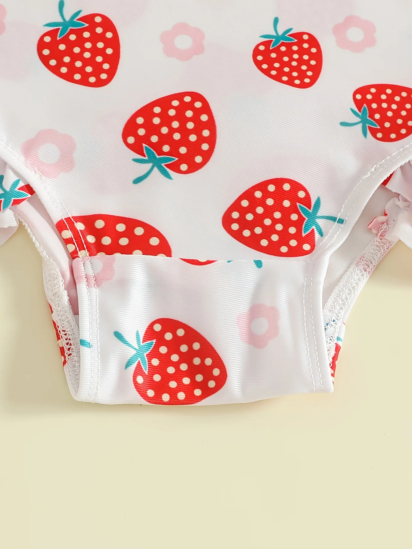 Baby-Mädchen Sommer-Badeanzug-Set 3D-Schleife Erdbeer-Print Träger-Badeanzug mit Fruchtschleifen-Hut Kleinkind Strand-Urlaubs-Outfit – Detail 6