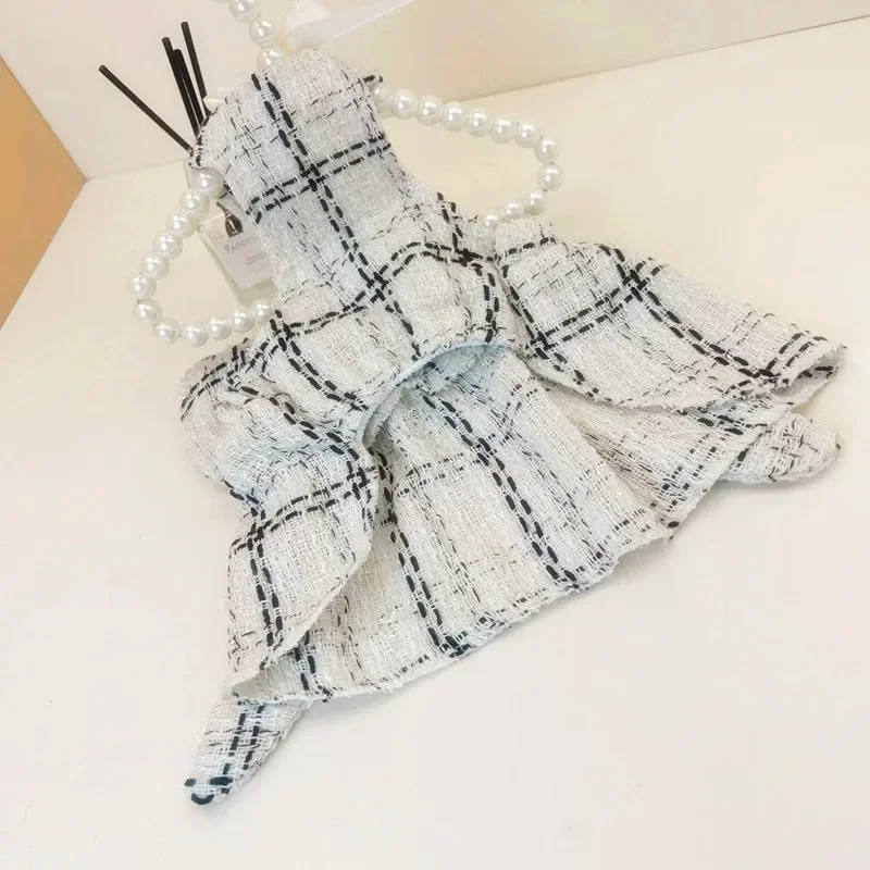 Autumn and Winter Woven Woolen Bow Suspender Skirt for Dogs Dress for Cats Pet Clothes Puppy Dog Dresses Christmas Clothes