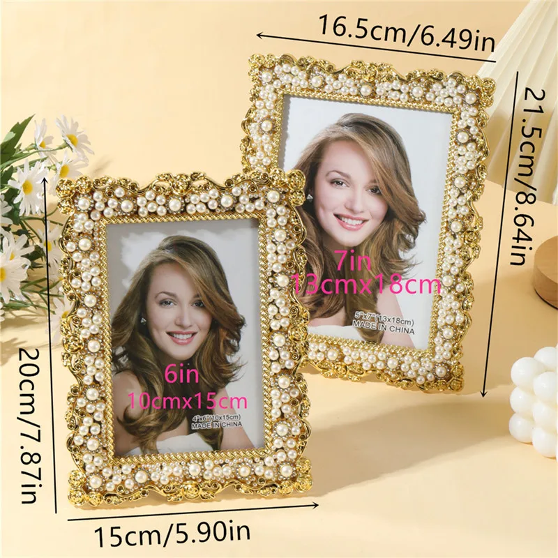 European-Inspired Pearl Frame with Diamond-Like Sparkle