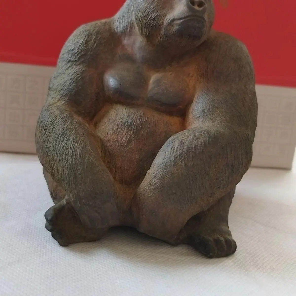 Tingtang Imitation Cast Iron Rust Mini Gorilla Animal Desktop Decoration Study Room Tea Table Green Sand Stone Handicraft