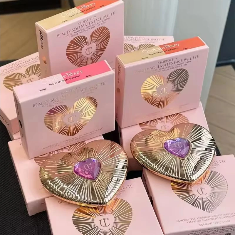 

CT Fashion Румяна-пудра в форме сердца, двухцветные, персиково-розовые, в маленьком золотом футляре, помада Pillow Talk, косметика того же бренда, что и Star.