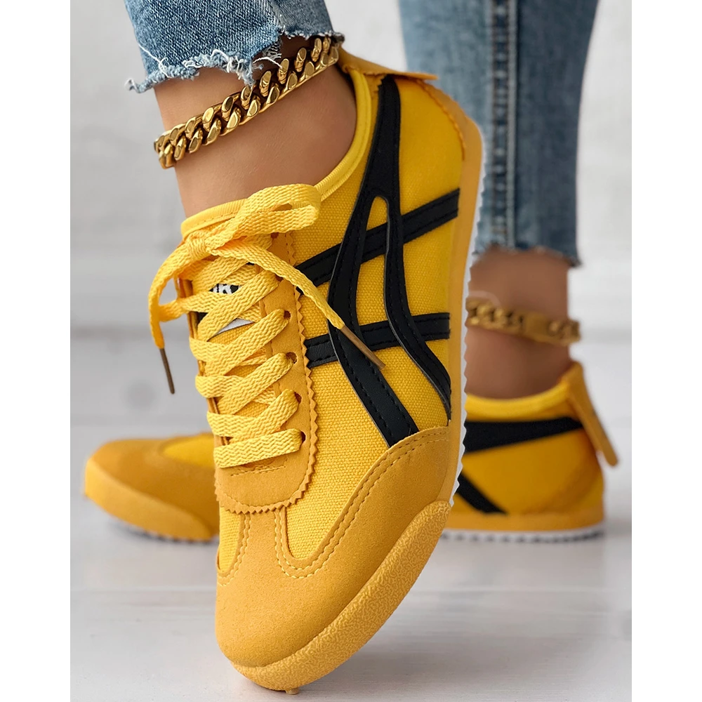 2026 Women Colorblock Eyelet Lace-up Sneakers Autumn Flats Yellow Sports Shoes Korean Style Spring Autumn Footwear drop shipping