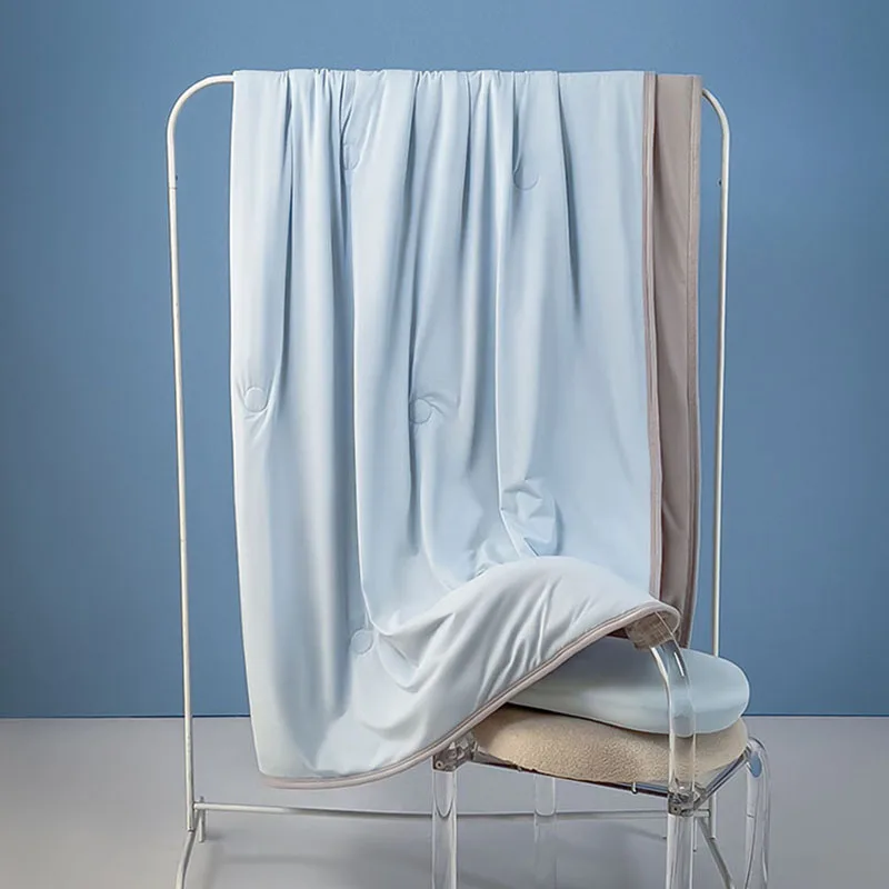 Double Sided Cooling Blanket for Summer Lightweight Air Conditioning Comforter Queen Breathable Thin Blanket Cool Summer Quilt