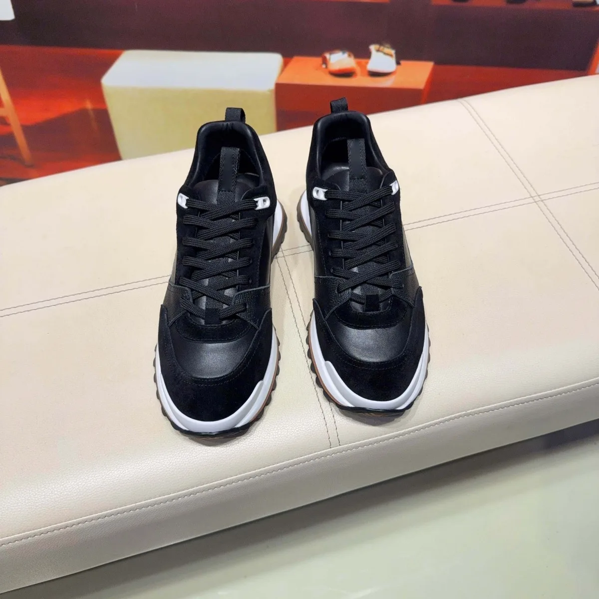 

Новые мужские замшевые повседневные кроссовки с сетчатыми вставками, легкие, дышащие, роскошные, деловые, модные, удобные для ежедневной ходьбы и бега