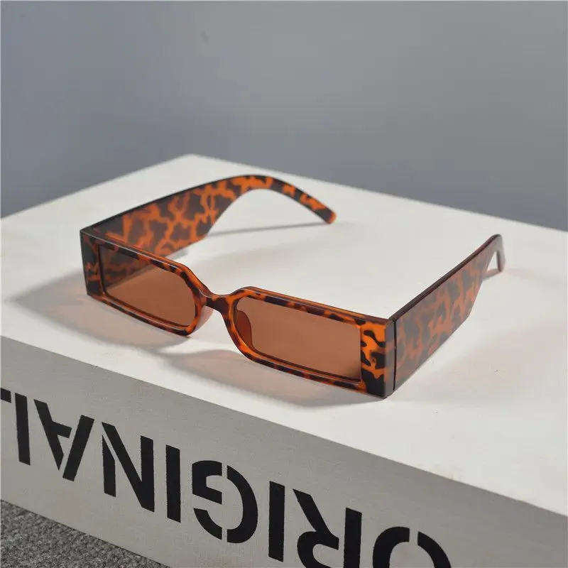 مستطيل الشكل إطار صغير النظارات الشمسية الأوروبية والأمريكية الرجال النساء العصرية جولة الوجه التخسيس الشارع الهيب هوب نظارات شمسية