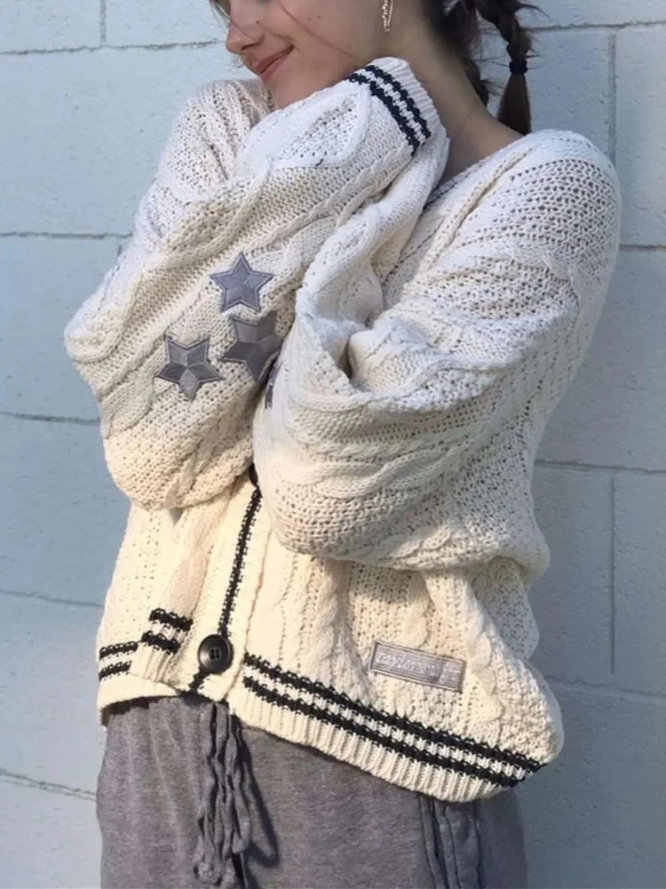 سترات TS Cardigans المطرزة على شكل نجمة للنساء بأكمام طويلة وصدر واحد كبير الحجم محبوك سترة Taylor Folklore