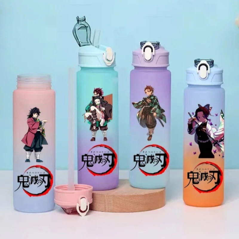 

Портативная пластиковая бутылка для воды с градиентным дизайном Demon Slayer, 750 мл, герметичная, для студентов, спорта, путешествий и активного отдыха