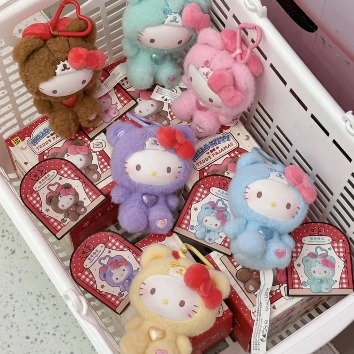 حقيقي جديد Hellokitty تيدي بيجامة سلسلة صندوق أعمى أفخم قلادة المفاتيح الفينيل الشكل لعبة هدية عيد ميلاد للأطفال هالوين #6