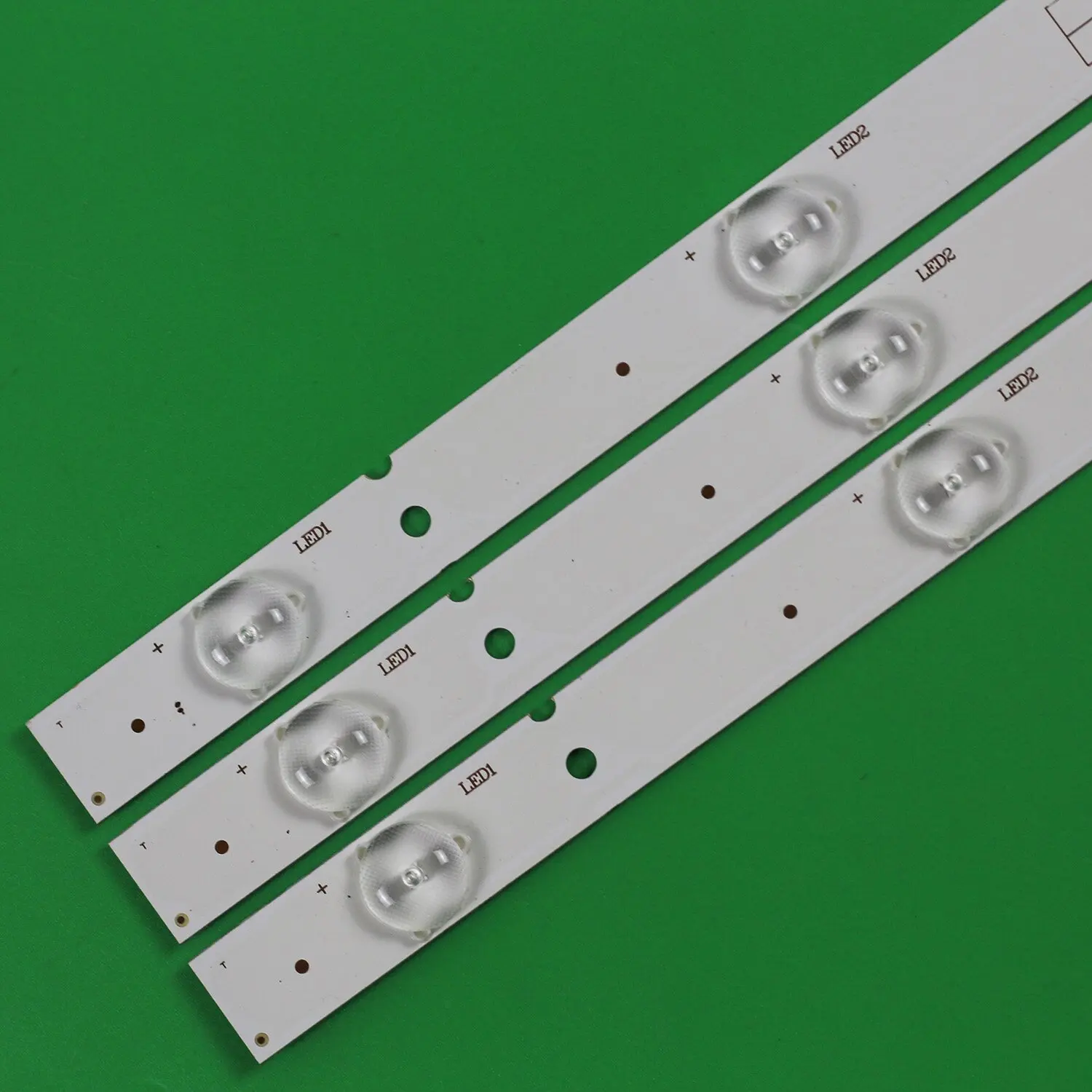 3 PCS/set LED backlight strip for Skyworth 32E3500 32E360E 32X3000 32E3000 32HX4003 5800-W32001-3P00 0P00 CRH-A323535030751AREV1