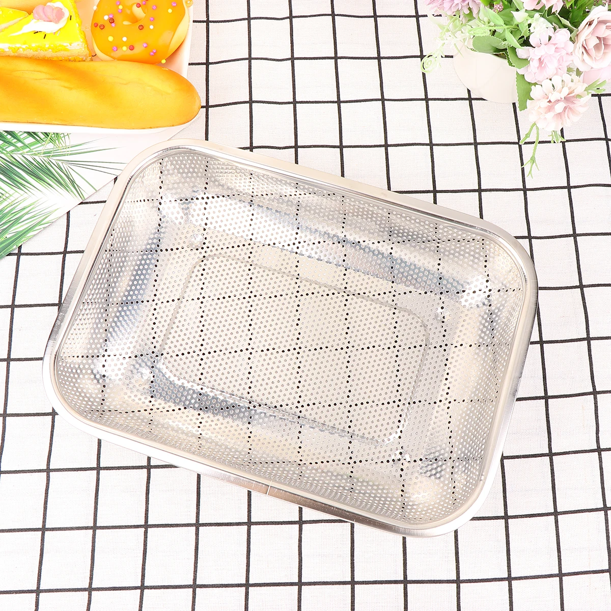 

Thickened Stainless Steel Drain Basket Fruit Vegetable Washing Storage Basket Multi-Functional Kitchen Sieve Home Use Silver