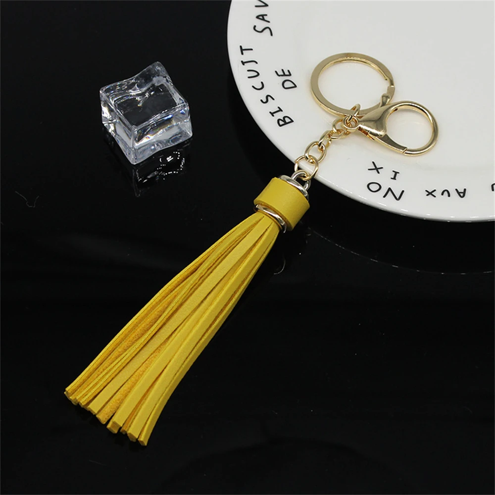 Fashion Simple Leather Tassel Keychain Women Bag Ornaments Key Ring Car Key Chain Valentines Day Gift Key Holder Fringe Jewelry