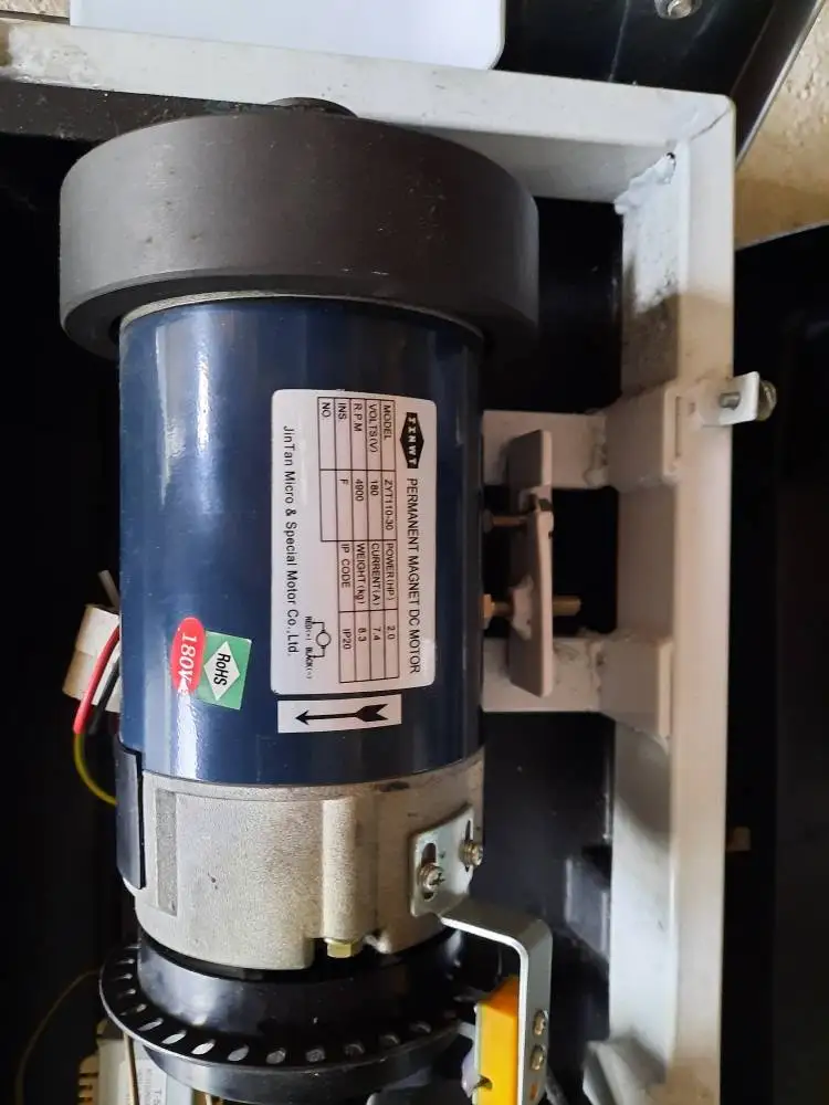 Imagem -02 - Esteira dc Motor para Esteira Zyt11030 2.0hp 180v 7.4a 4900rpm