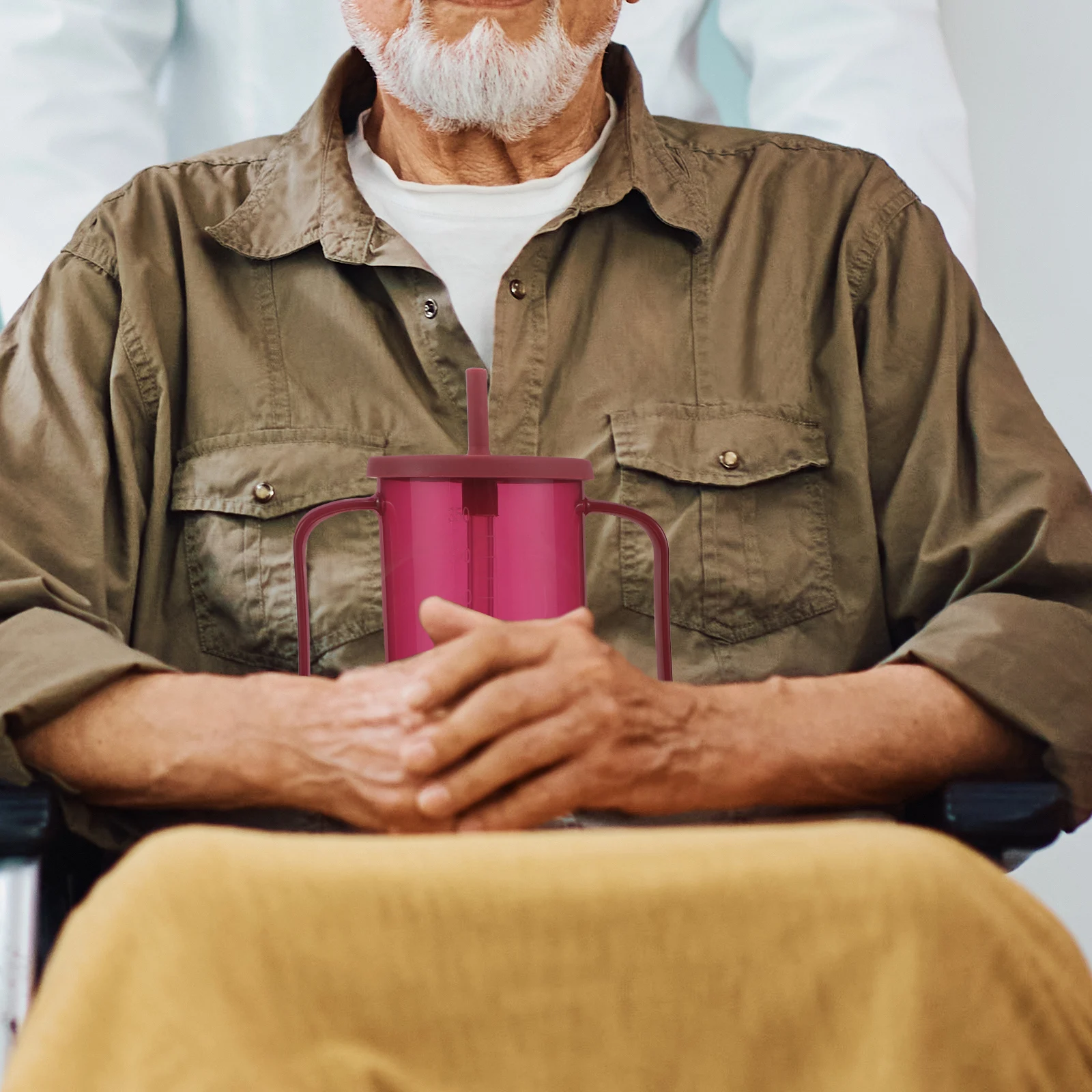 

Elderly Care Sippy Cup Portable Leakproof Nursing Mug for Bedridden Patients Senior Adult Spill Proof Drinking Cup