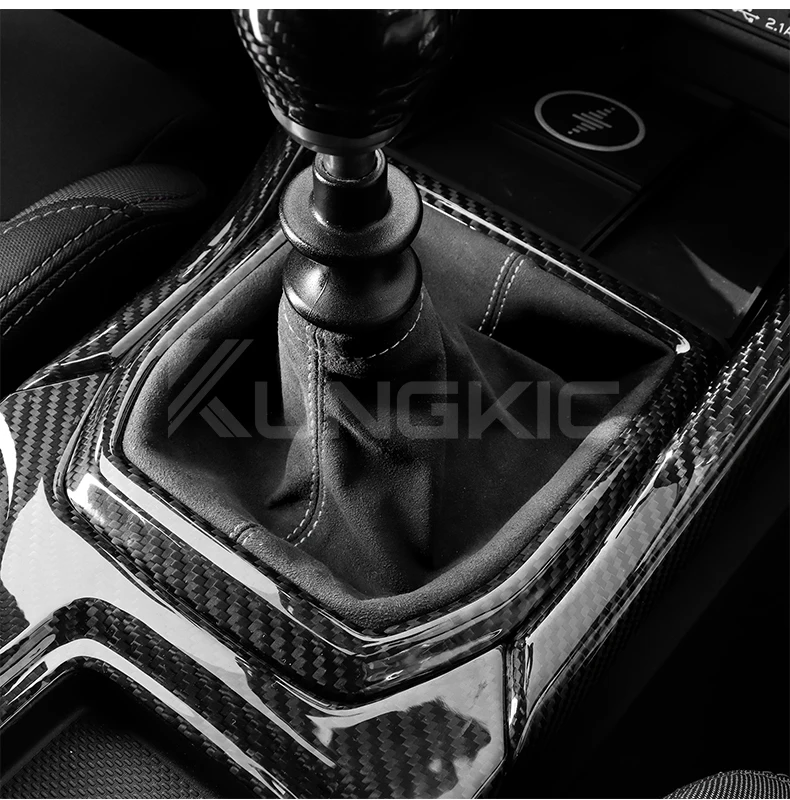 Italienisches Premium-Wildleder für Subaru WRX 2022 2023 2024 2025 Manueller Autoknauf Schalthebelmanschette Staubschutz Innenzubehör – Detail 10