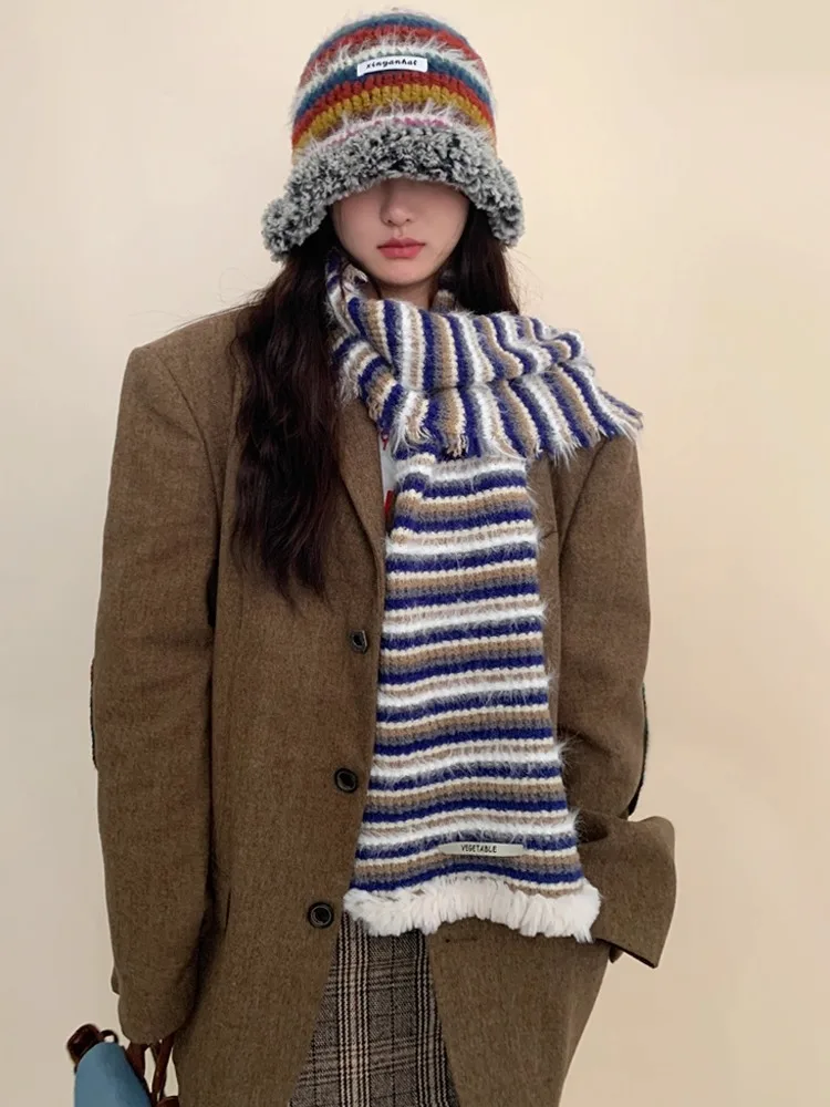 

Утолщенный вязаный плюшевый полосатый шарф для женщин, зимний высококачественный смысл, новинка 2025, корейская версия воротника