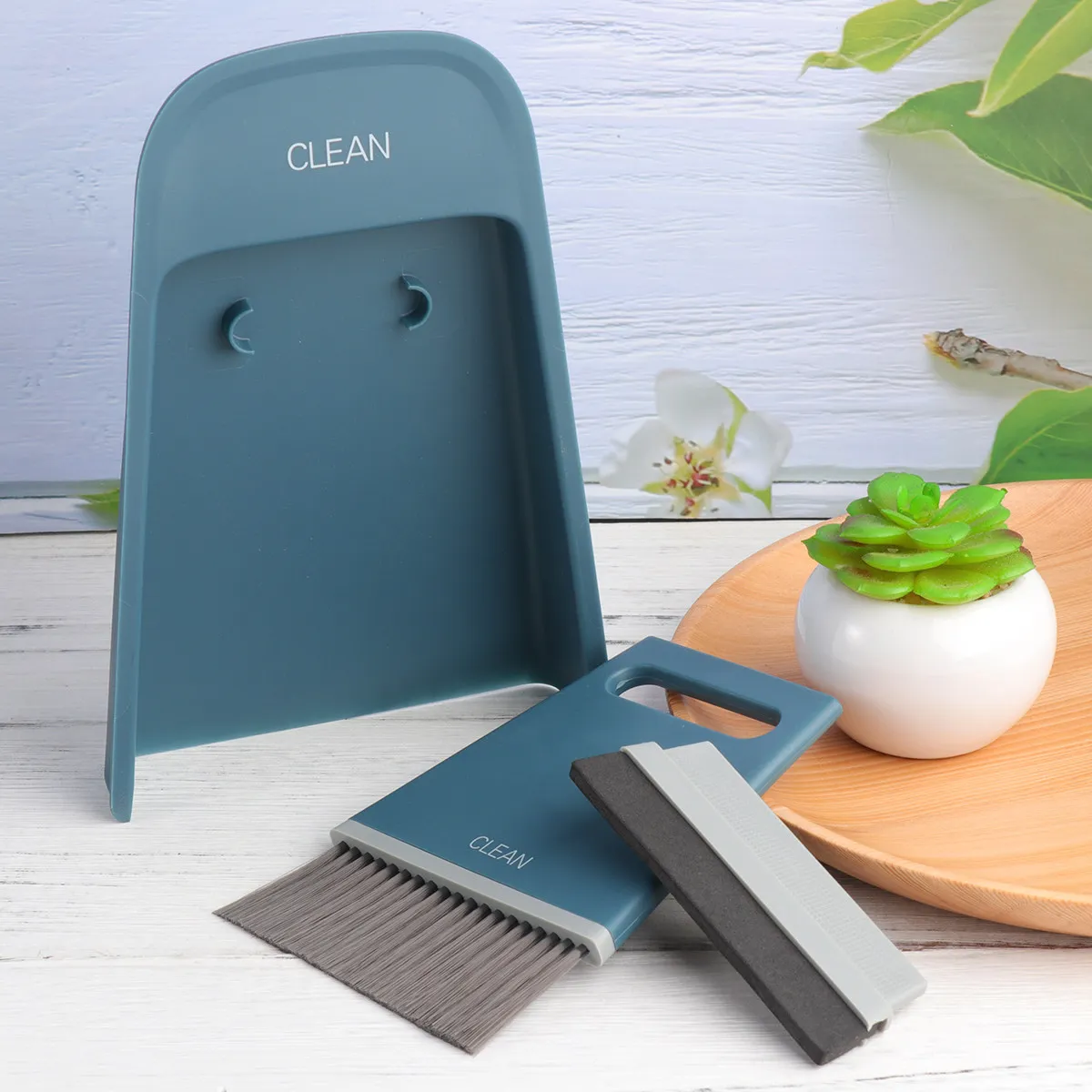 

Набор для уборки: мини-совок и щетка для дома, офиса, кухни, столешниц. Портативный бытовой набор для уборки.