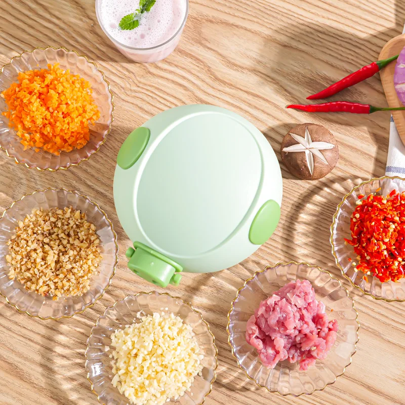 Mini Manual Garlic Chopper Portable Plastic Kitchen Tool for Ginger Pepper Vegetable