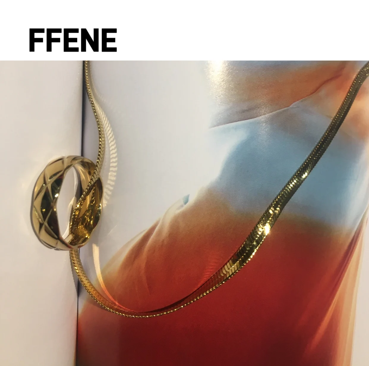 

Hot-selling 43cm snake bone chain pendant necklace, luxurious and high-end couple necklace, unique and elegant two-use jewelry