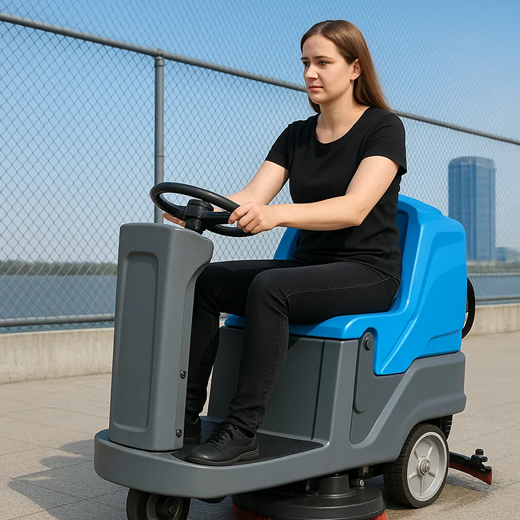 

Ride On Floor Scrubber Machine Industrial Electric Cleaner For Garage Station Hall Cleaning