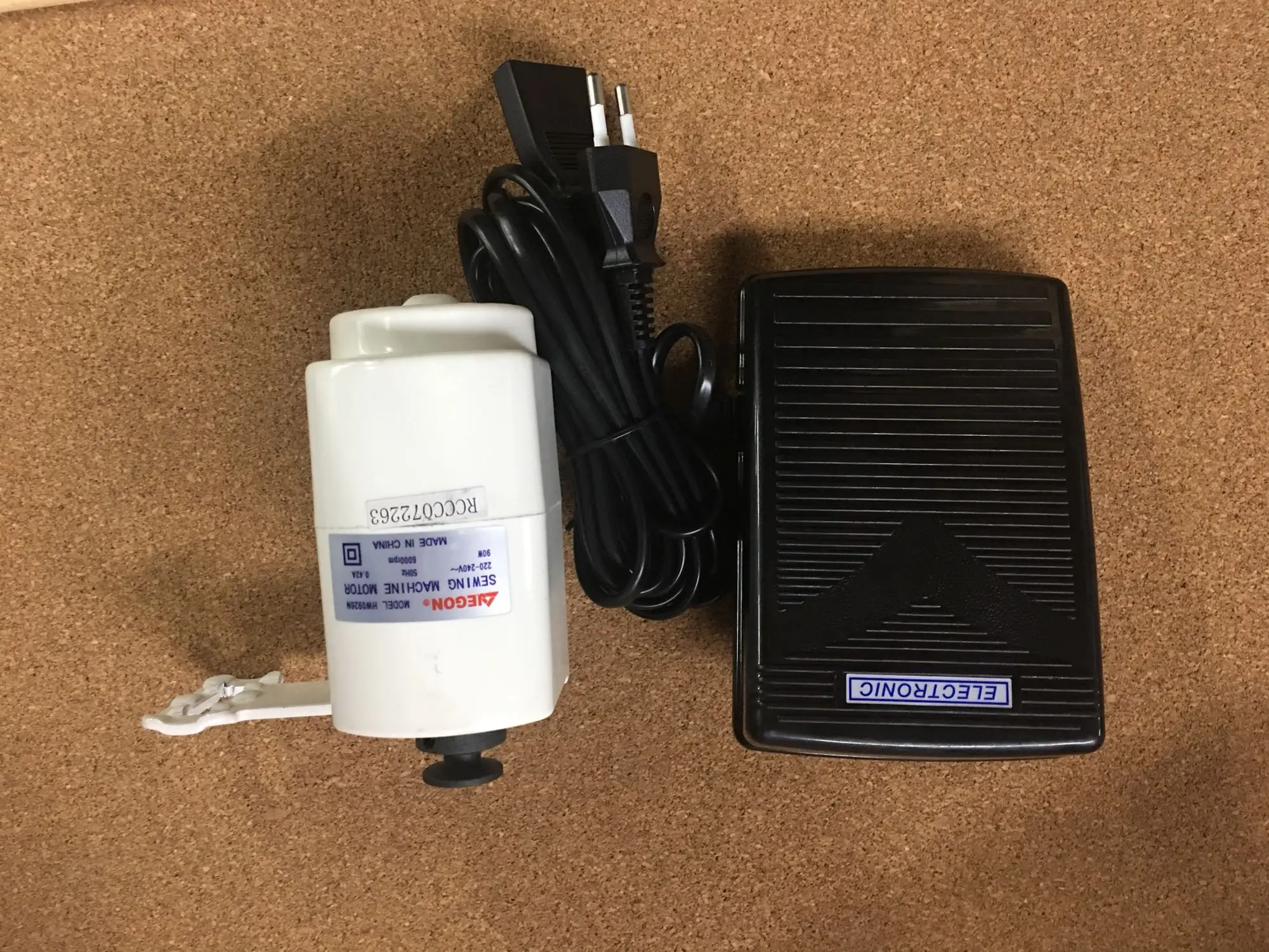 

Бренд Jegon Jie Gong, высококачественная старомодная бытовая швейная машина, двигатель, медная катушка, пластик против протечек, 220 В