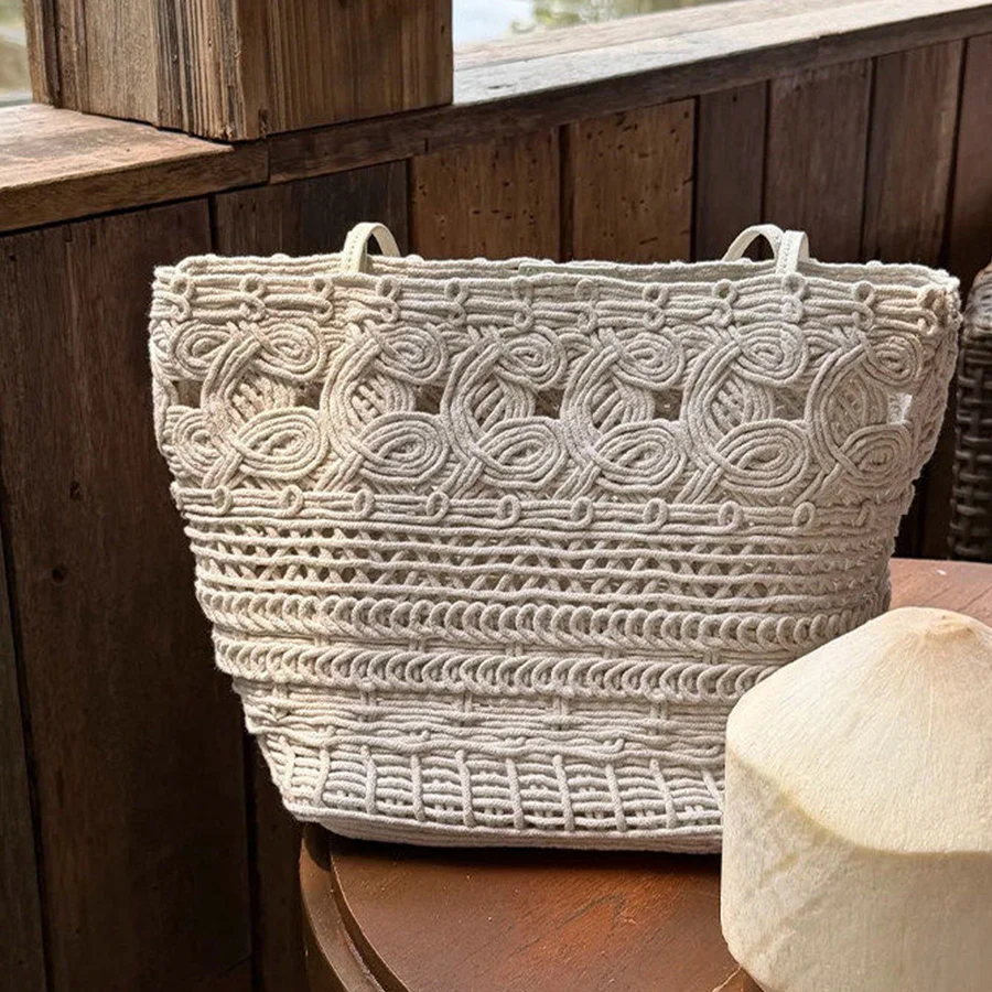 

Summer new style woven bucket bag large capacity design beach bag fashion women's shoulder bag hollow out small handbags white