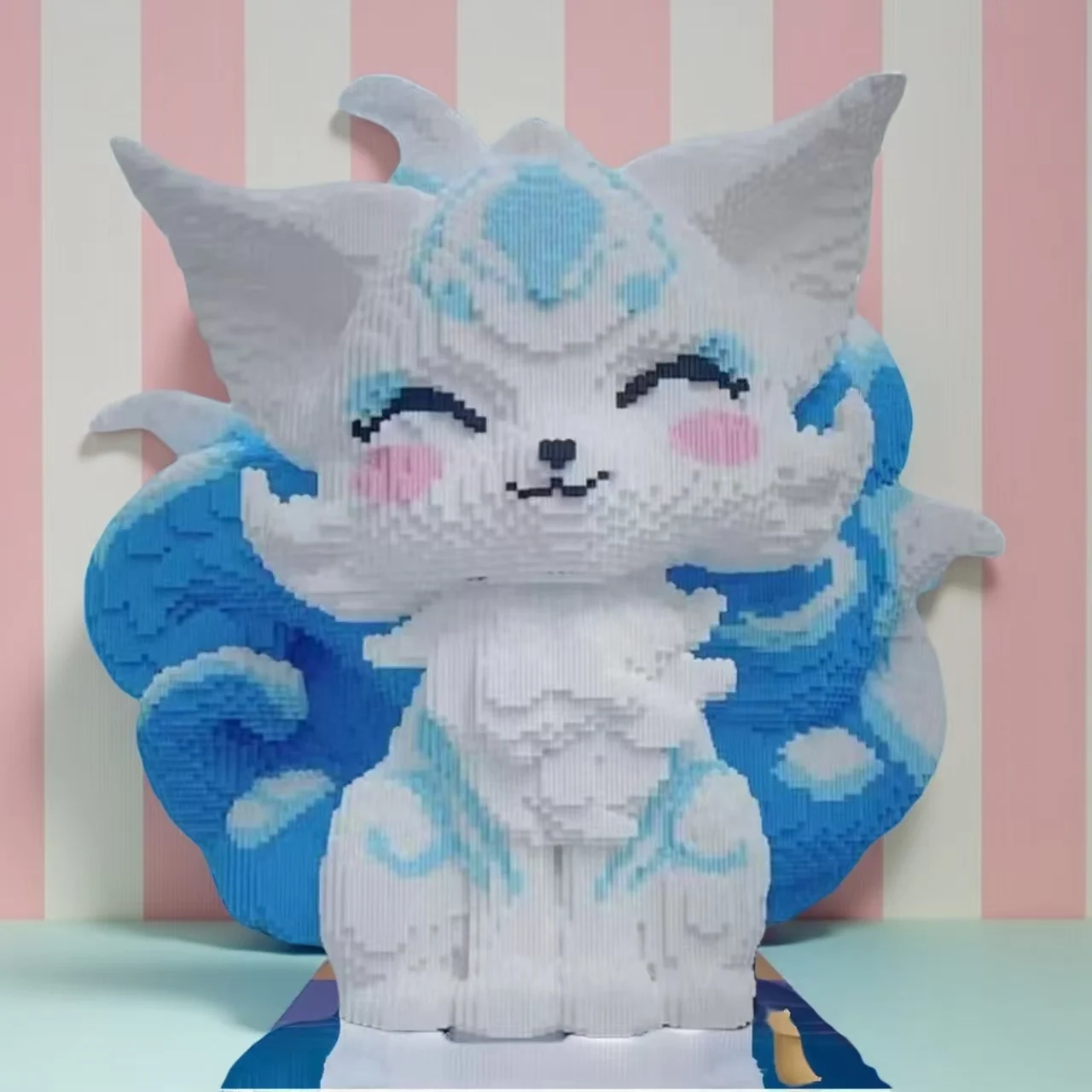 5360 pièces de blocs de construction de renard bleu à neuf queues, cadeaux d'anniversaire de vacances, décoration de bureau et de maison, jouets créatifs d'assemblage DIY pour les 14 ans et plus