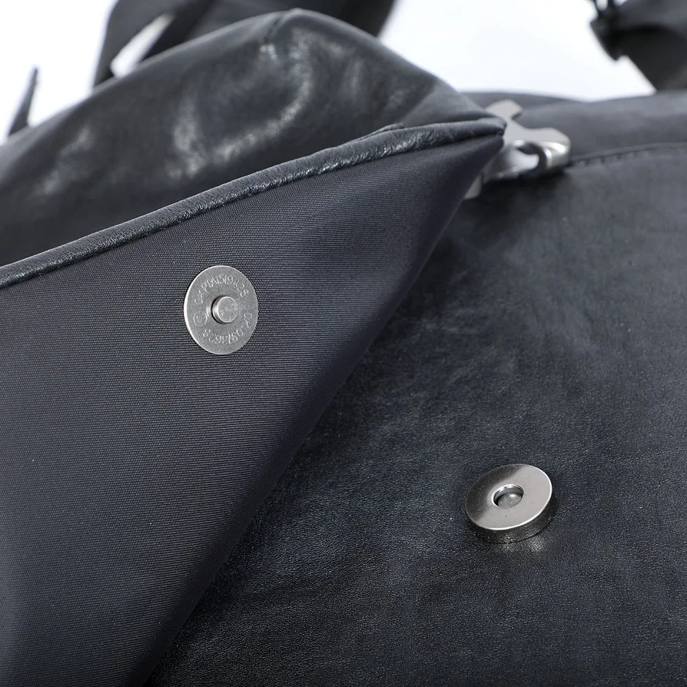 S.WORKER Herren-Umhängetasche aus Vollnarbenleder | Modische Umhängetasche, Crossbody-Tagesrucksack – Detail 16