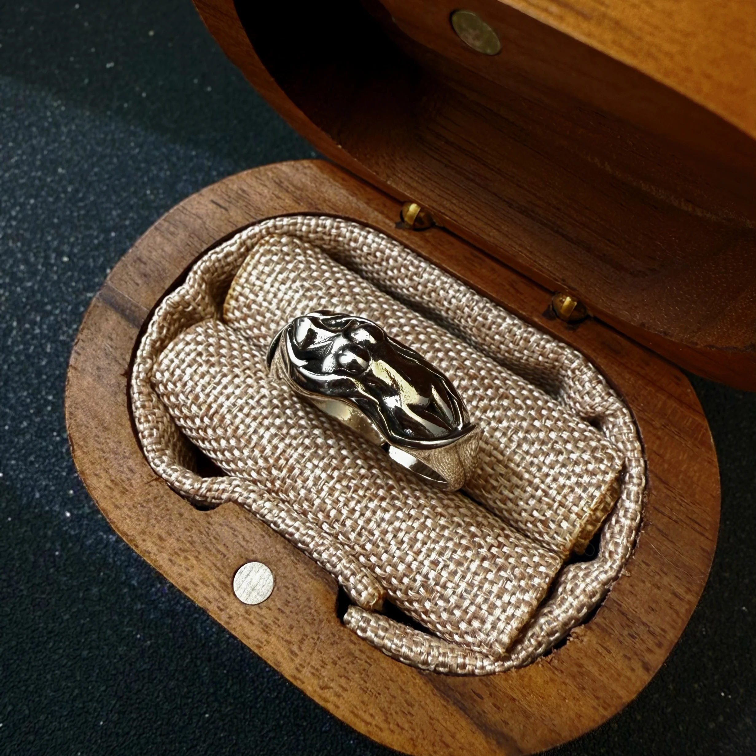 Retro „The Nude Body“ Verstellbarer Offener Ring für Männer, Punk Gothic Edgy, Versilbertes Messing, Vintage-Schmuck, Kreatives Geschenk – Detail 8