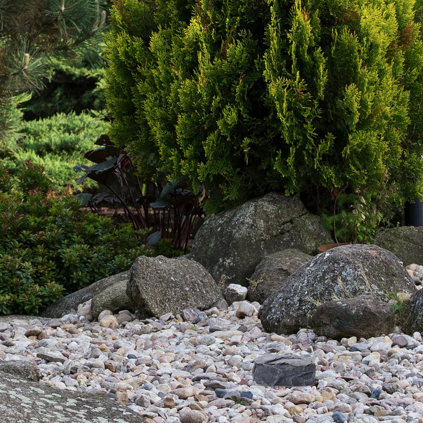 

Faux Rock Key Hider Stone Box Outdoor Garden Storage Decor Realistic Resin Hidden Compartment