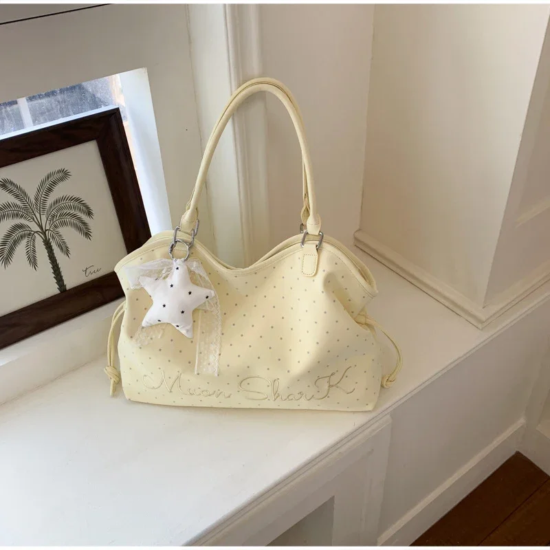 Koreanische große Canvas-Tragetasche mit Polka-Dot-Sternmuster, süße, edgy Schultertasche im Ballett-Schleifen-Stil, vielseitige Damen-Handtasche für den Arbeitsweg – Detail 22