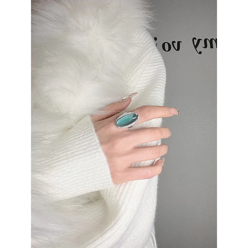 925 sterling silver emerald oval ring for women, exquisite and elegant, high-end banquet, exaggerated, light luxury ring