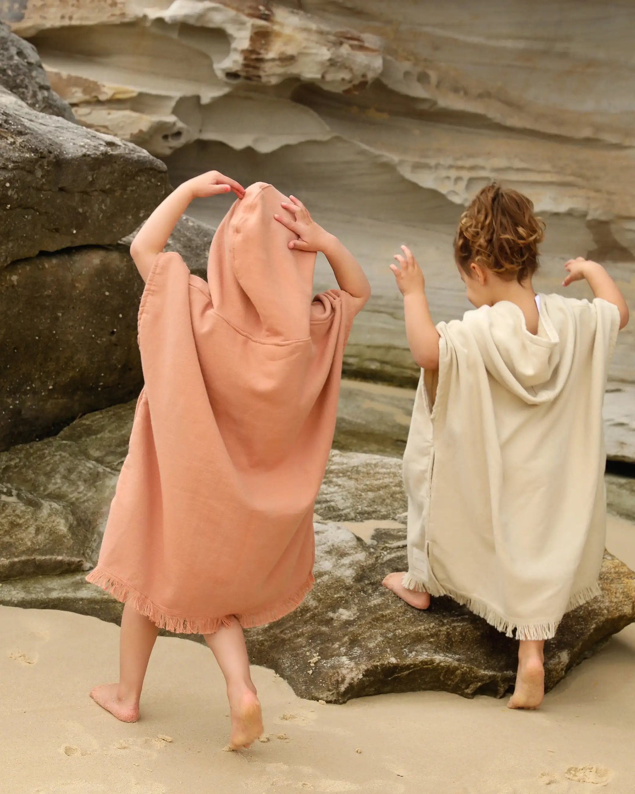 Hot Selling Comfortable Small Size Towel Poncho Surfer Poncho Kids Poncho Towel