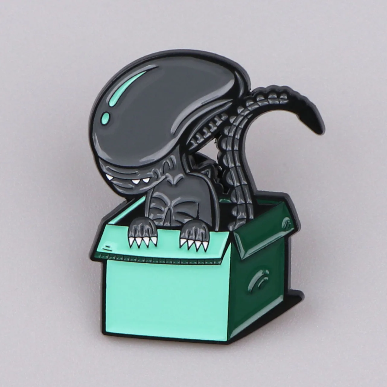 Alien Brooches for Women Cool Enamel Pins Badges Lapel Pins for Backpack Fashion Jewelry Clothing Accessories Halloween Gift