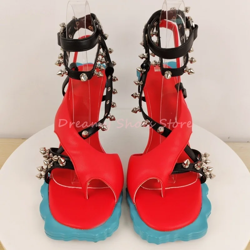 레드 리벳 플라워 솔 슬링백 스틸레토 샌들 여성 버클 스트랩 플립플랍 하이힐 패션 노벨티 패치워크 파티 슈즈
