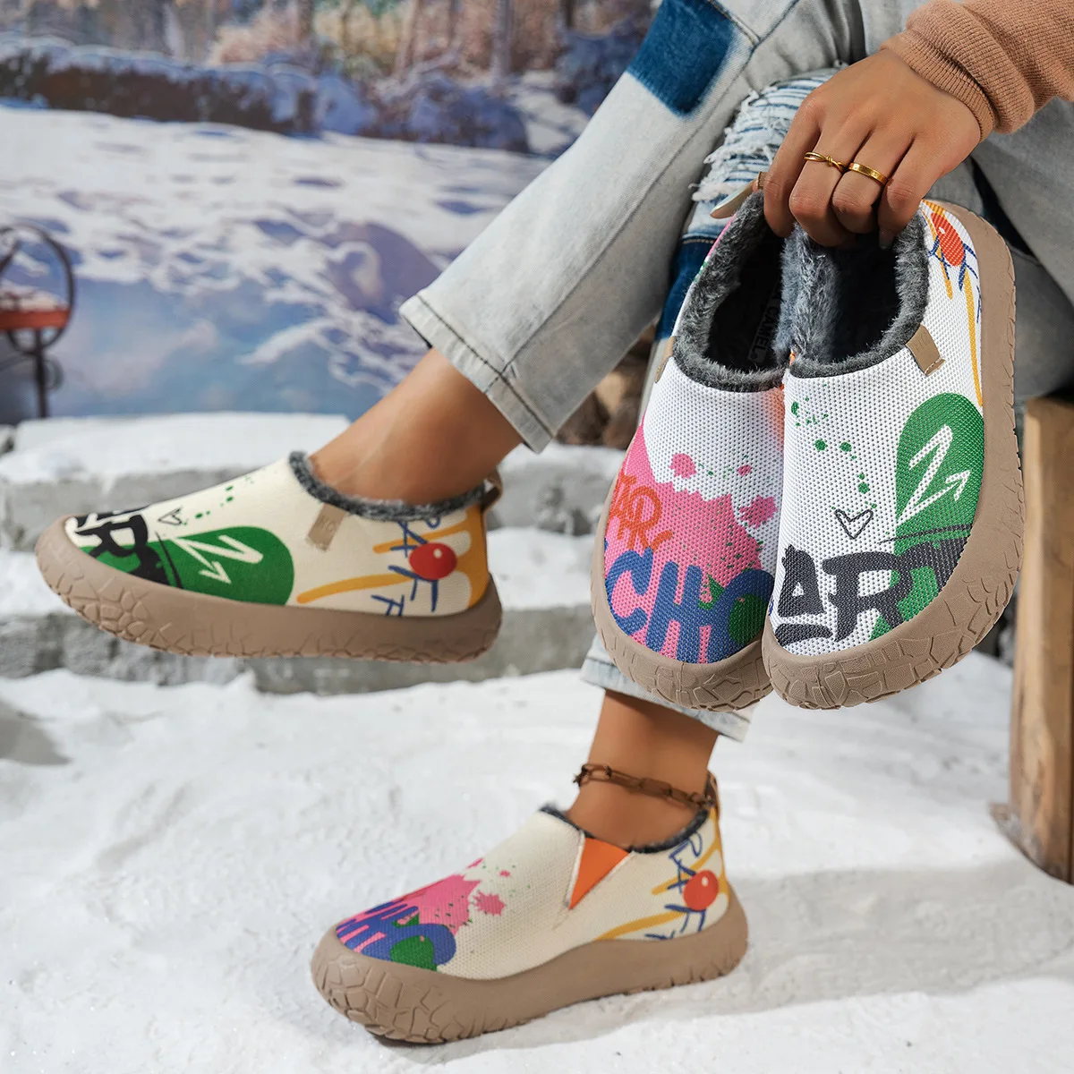 Damen Winter Slip-on Freizeitschuhe Graffiti-Obermaterial Fleece-gefüttert Rutschfeste Dicke Sohle Warme Outdoor-Wanderschuhe – Detail 1