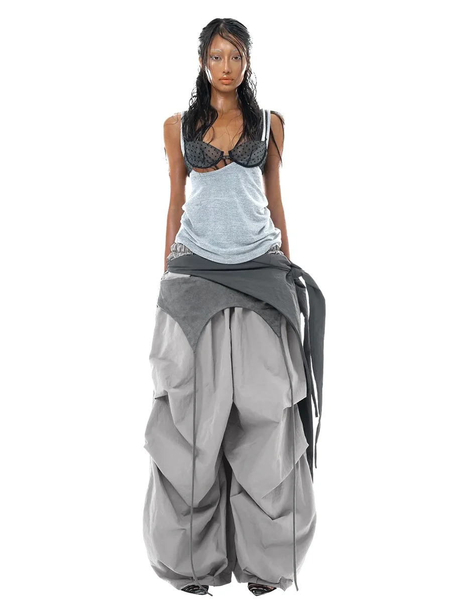 Conjunto de Tres Piezas de Top Corto Tipo Brtte con Estampado de Lunares ises Estilo Hip Hop y Plones Casus con C...