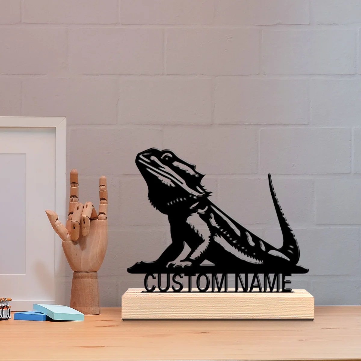 1pc Thriller Personalized Custom Bearded Dragon Metal Statues Desktop sculpture with wooden base suitable for pet grooming