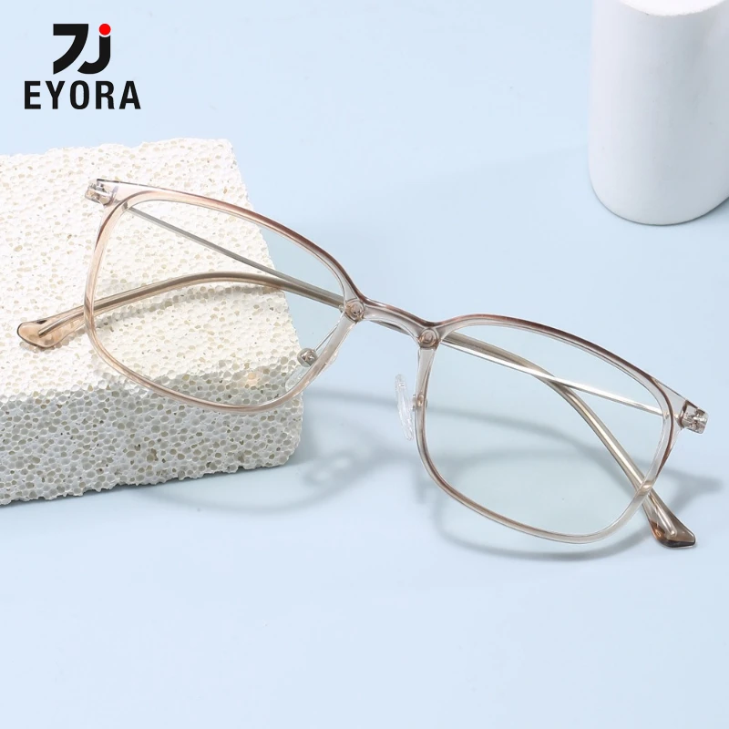 

EYORA Minimalist Casual Style Square Reading Glasses Anti Blue Ray Myopia and Hyperopia Photochromic Prescription Eyewear Lens