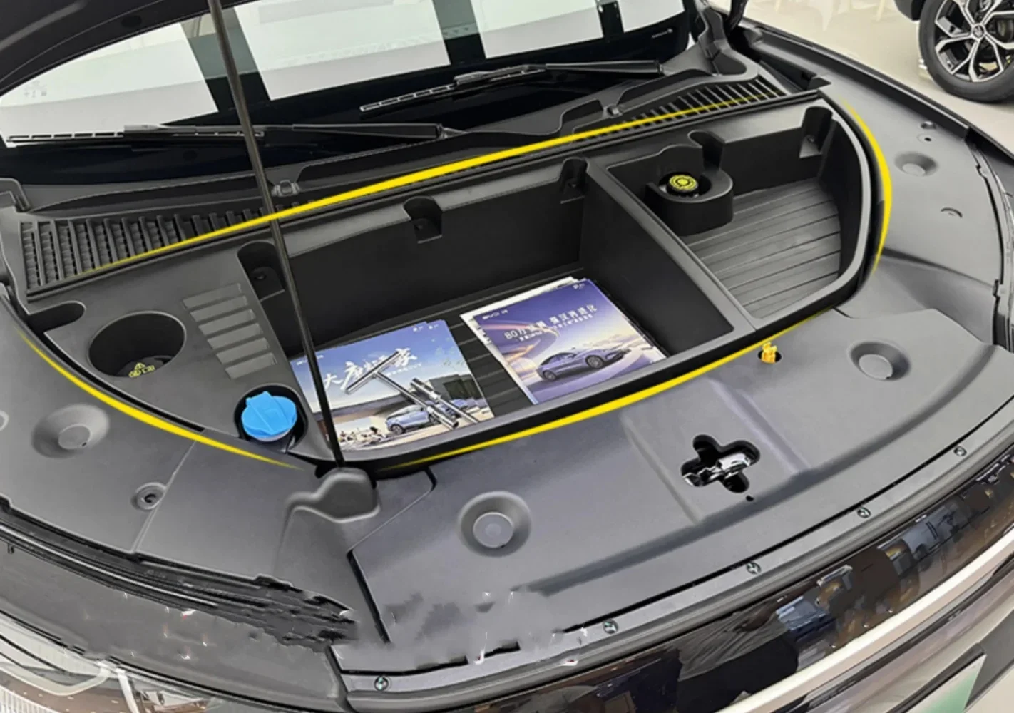 Front trunk storage box for BYD Atto 3 up modified Engine hood storage compartment