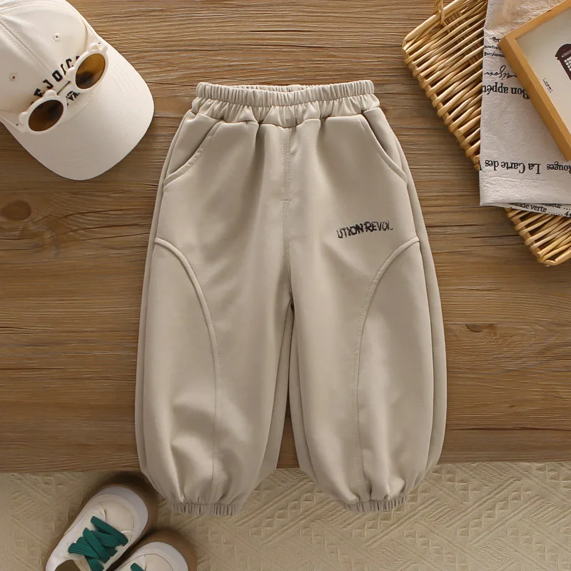 خريف 2025 ملابس أطفال أولادي جديدة من 18 إلى 24 شهرًا سترة رياضية بدون أكمام مع قلنسوة + تي شيرت + سراويل أطفال أولاد ملابس عيد الميلاد الأول