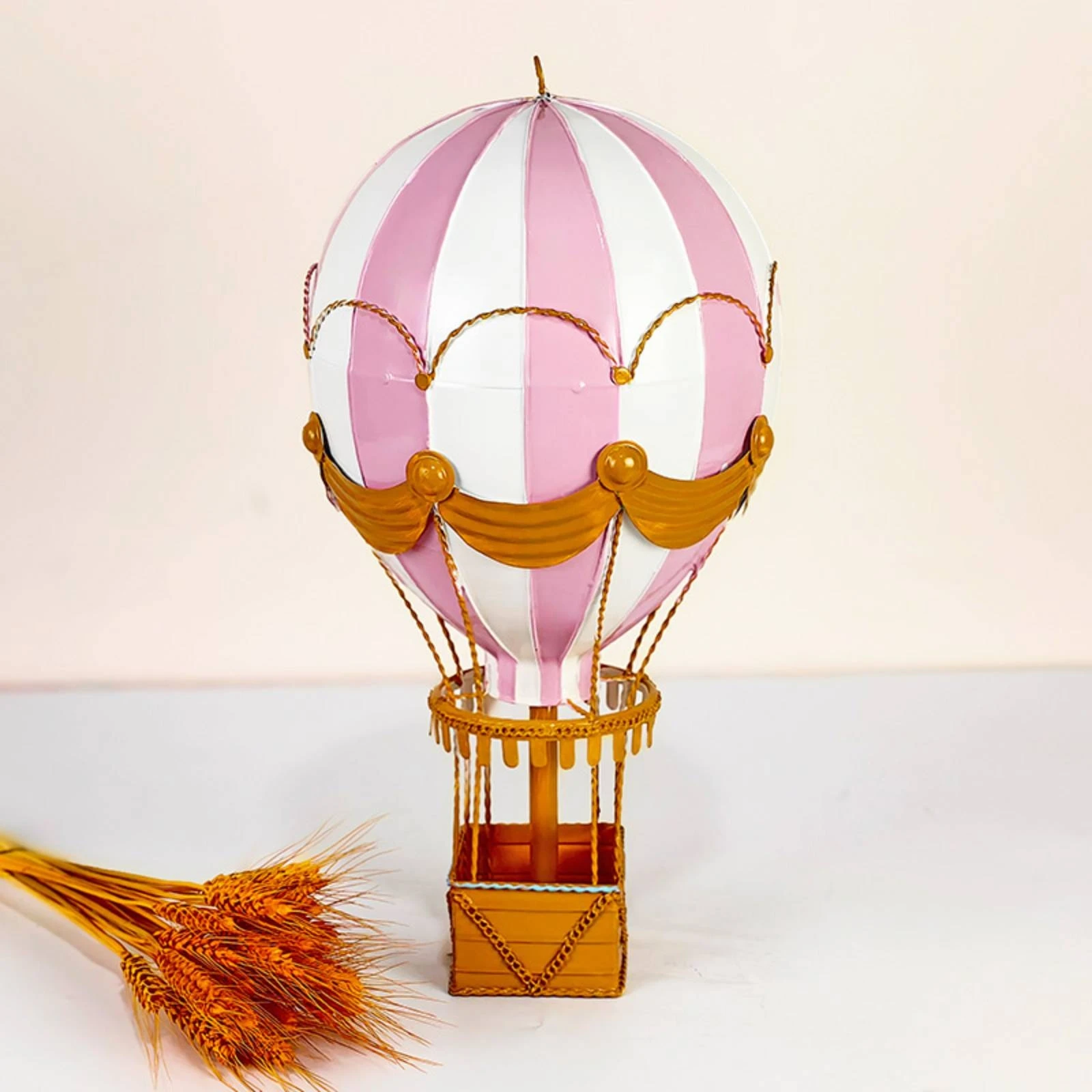 Ornamento de Balão de Ar Quente em Metal com Borda Ondulada, Escultura Leve com Aparência Artesanal para Pendurar na Janela