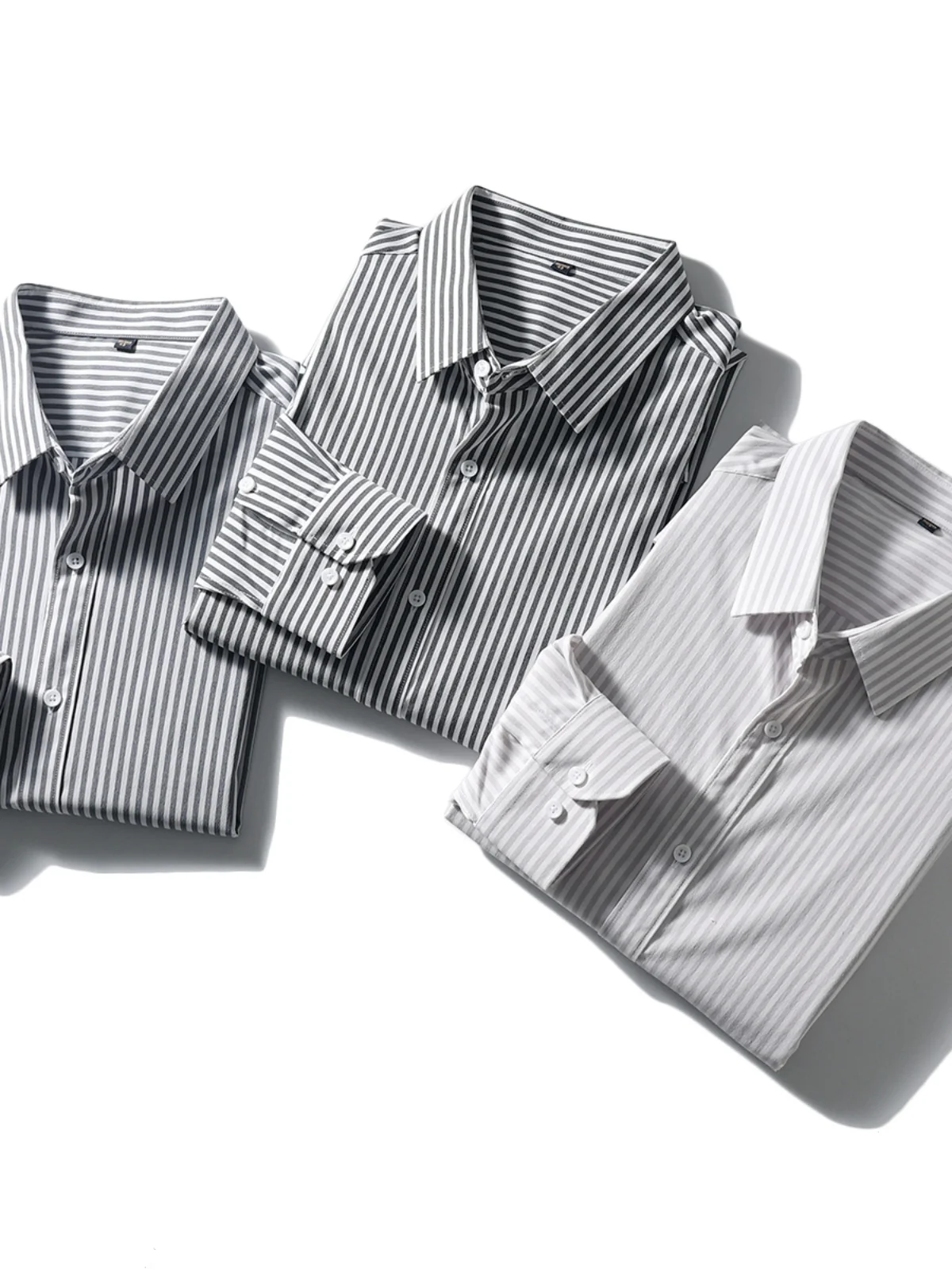 

Spring Men's Skin-friendly Breathable Long Sleeve Casual Shirt Stand Collar Stripe Pattern Commute Fashion Standard Fit