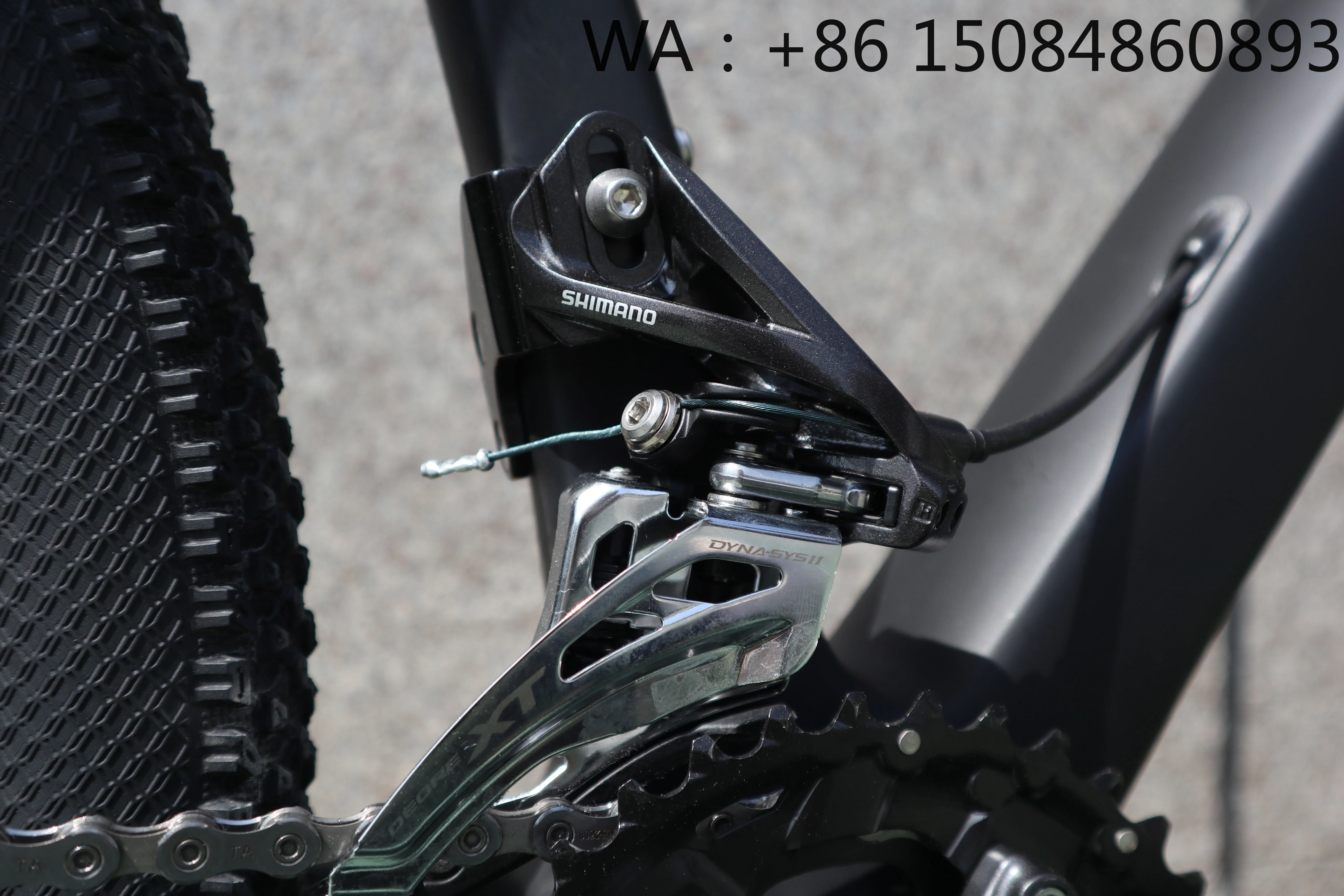 

700C Ultralight Carbon Racing Bike, Carbon Fiber Material, 24 Speed Aerodynamic Design Adult Professional Road Bicycle