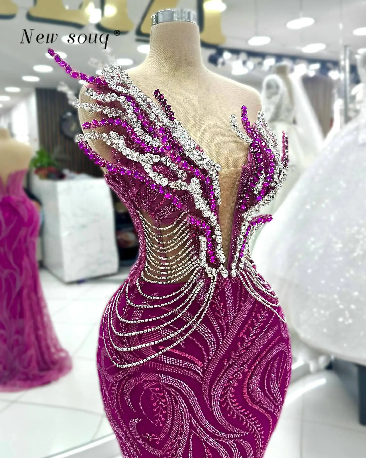 2024 Neon Purple One Shoulder Mermaid Evening Dresses with Side Slit Crystals Chains Sleeveless Long Wedding Guest Party Wear