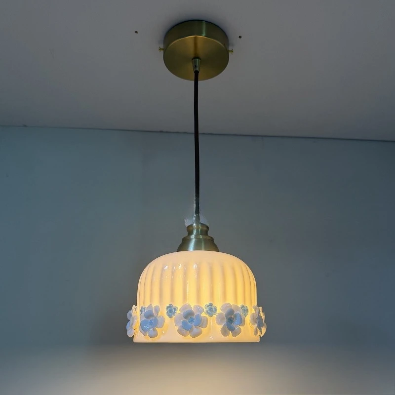 Cream wind ceramic flower chandelier handmade flower lamp pastoral retro wind small fresh restaurant decorative lamp